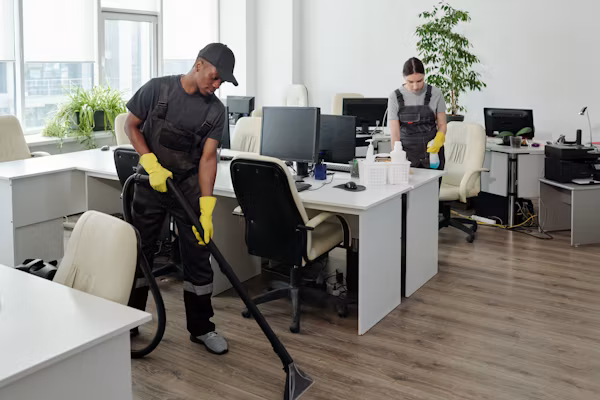 Commercial & Residential Cleaning